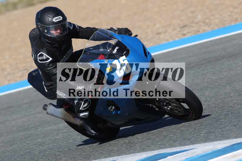 Archiv-2023/01 27.-31.01.2023 Moto Center Thun Jerez/Gruppe gruen-green/35